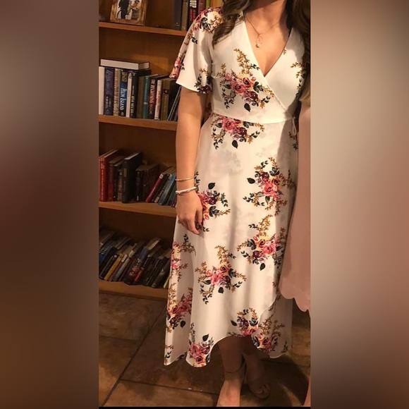 Fantastic Fawn Wrap Dress Size Large - Picture 1 of 5